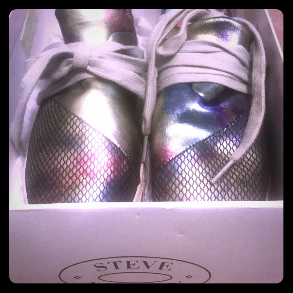 Steve Madden girls shoes